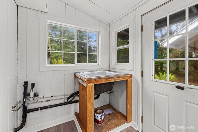 35952 Stackpole Road, Ocean Park, WA 98640