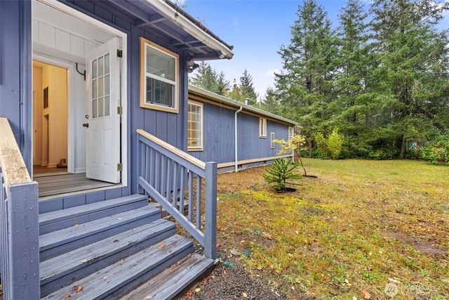 35952 Stackpole Road, Ocean Park, WA 98640
