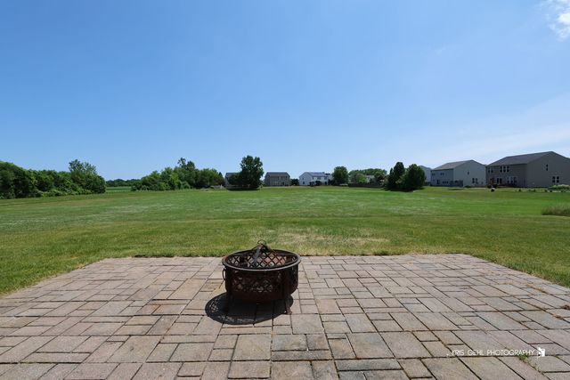 4111 Credence Drive, Zion, IL 60099