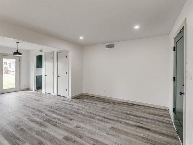 1600 SW 64th Street, Oklahoma City, OK 73159