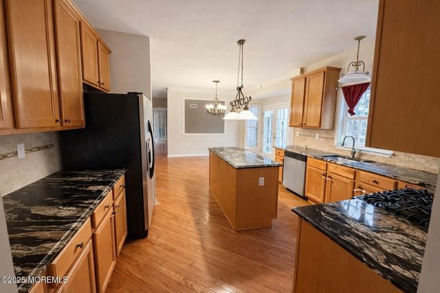 11 Craig Court, Jackson, NJ 08527