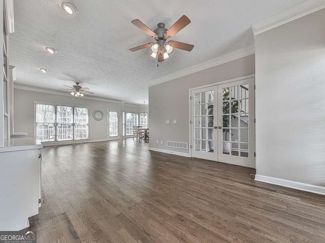 2013 Castlemaine Circle, Woodstock, GA 30189