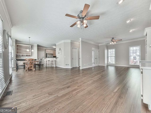 2013 Castlemaine Circle, Woodstock, GA 30189