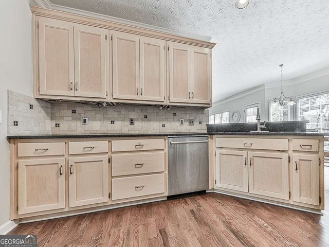 2013 Castlemaine Circle, Woodstock, GA 30189