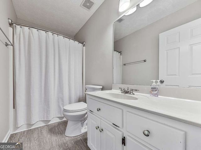 2013 Castlemaine Circle, Woodstock, GA 30189