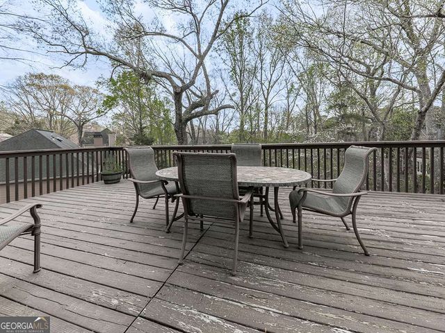 2013 Castlemaine Circle, Woodstock, GA 30189