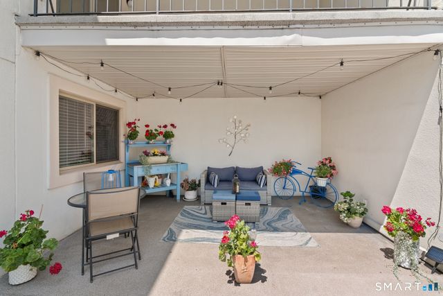 34 Crescent Street 1D, Stamford, CT 06902