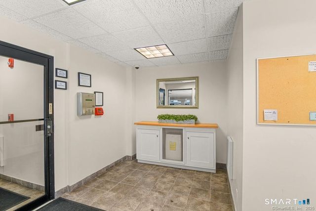 34 Crescent Street 1D, Stamford, CT 06902