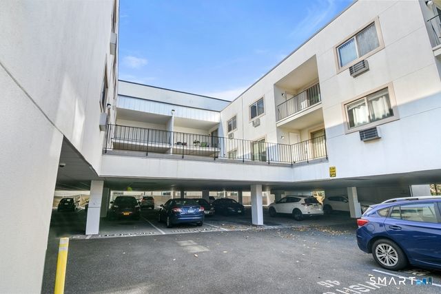 34 Crescent Street 1D, Stamford, CT 06902