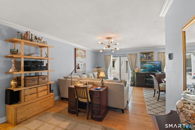34 Crescent Street 1D, Stamford, CT 06902