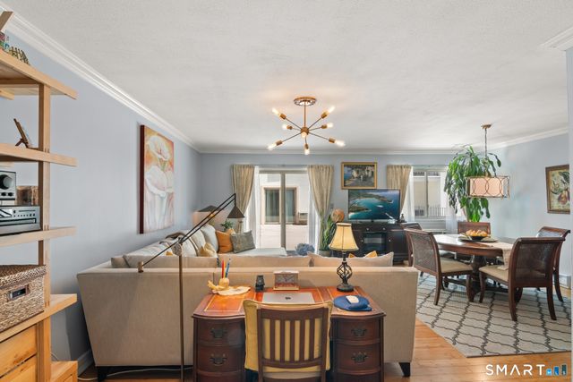 34 Crescent Street 1D, Stamford, CT 06902