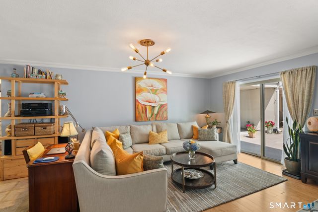 34 Crescent Street 1D, Stamford, CT 06902