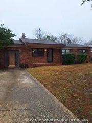 5704 Comstock Court, Fayetteville, NC 28303
