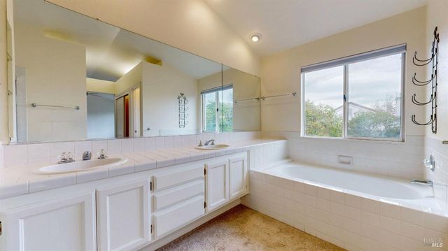 1273 Potrero Cir, Suisun City, CA 94585
