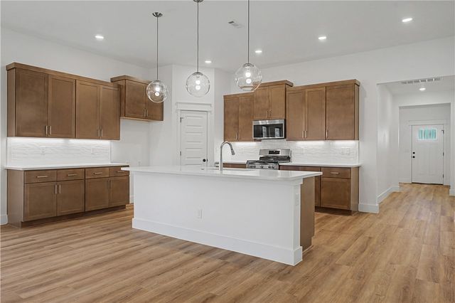 15200 S Bethel Heights Road, Gentry, AR 72734