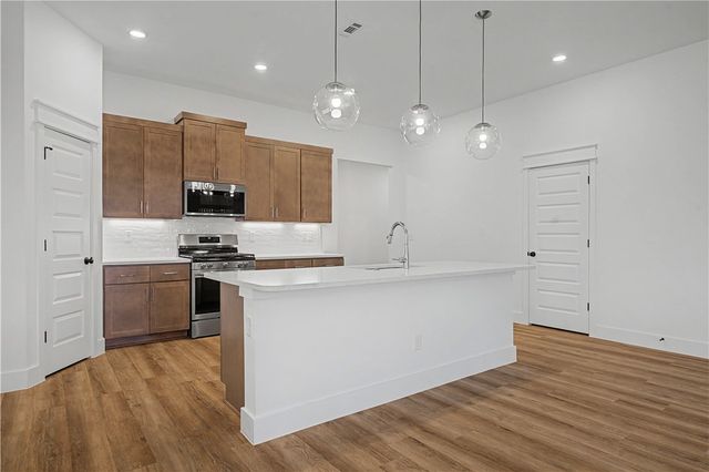 15200 S Bethel Heights Road, Gentry, AR 72734