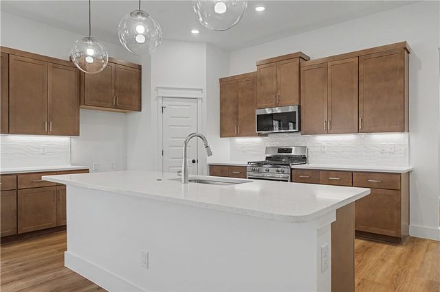 15200 S Bethel Heights Road, Gentry, AR 72734