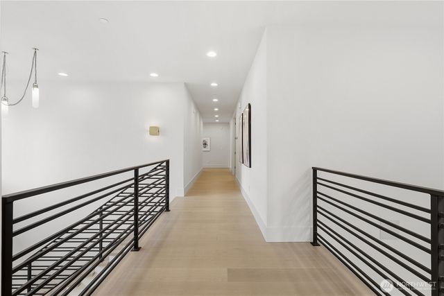 2202 102nd Place SE, Bellevue, WA 98004