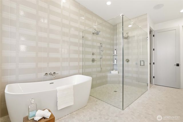 2202 102nd Place SE, Bellevue, WA 98004