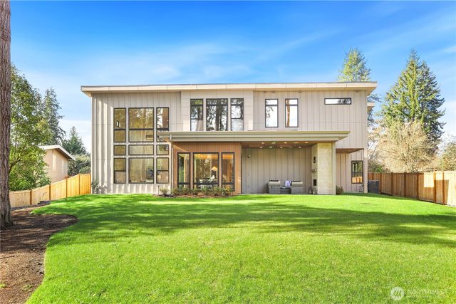 2202 102nd Place SE, Bellevue, WA 98004