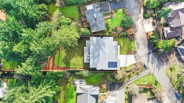 2202 102nd Place SE, Bellevue, WA 98004