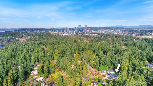 2202 102nd Place SE, Bellevue, WA 98004