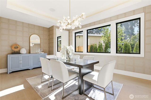 2202 102nd Place SE, Bellevue, WA 98004