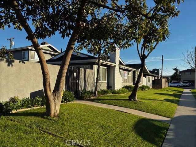 17132 Emerald D, Huntington Beach, CA 92647