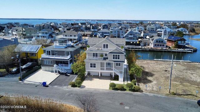 108 Rochester Drive, Brick, NJ 08723
