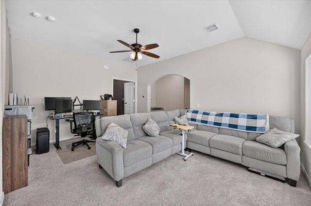 457 Wolf Creek Drive, Waxahachie, TX 75165