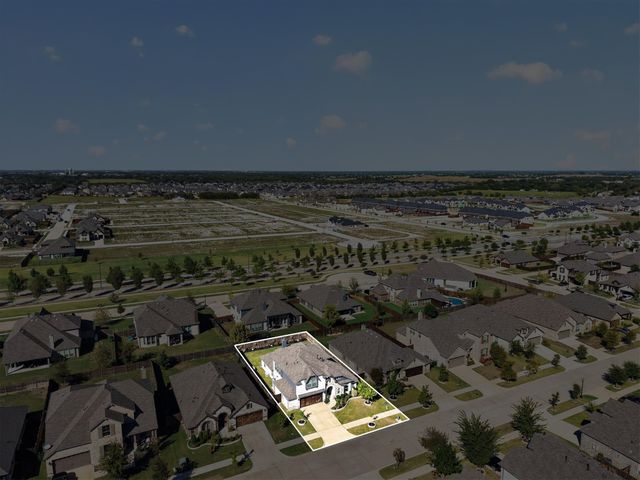 457 Wolf Creek Drive, Waxahachie, TX 75165