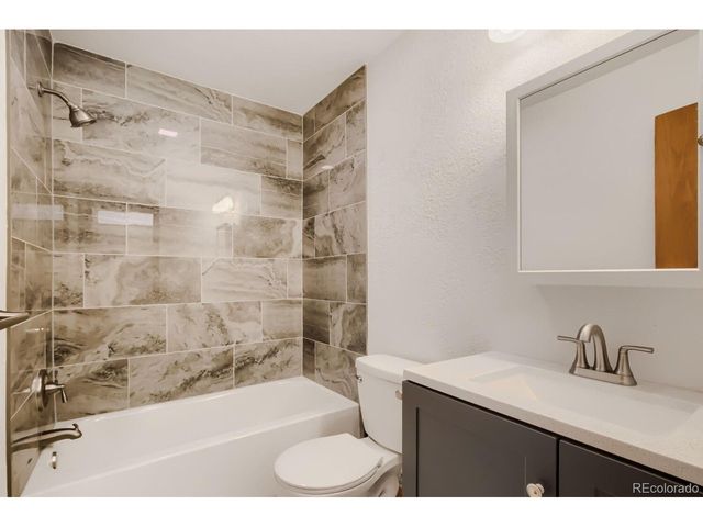 3952 E Weaver Ave, Littleton, CO 80121
