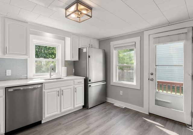 102 Turnpike St, Easton, MA 02334