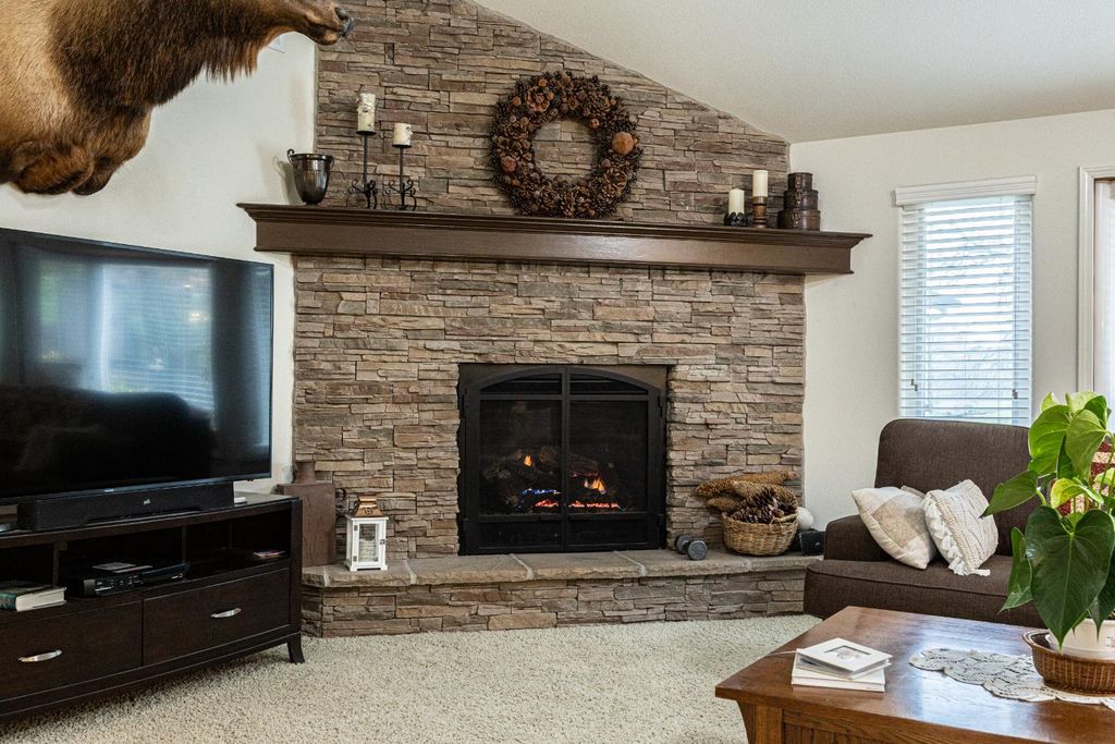 Image 19 of property listing at 41766 John Muir Drive, Coarsegold, CA 93614