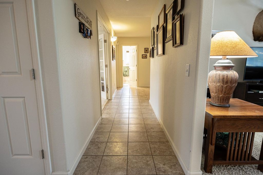 Image 36 of property listing at 41766 John Muir Drive, Coarsegold, CA 93614