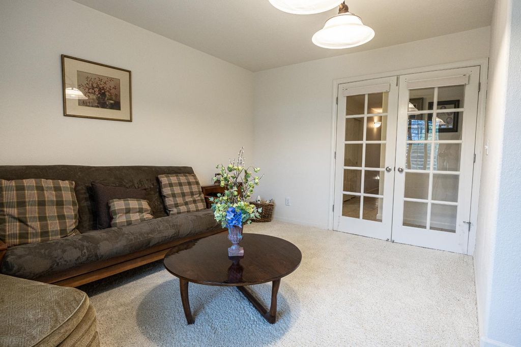 Image 39 of property listing at 41766 John Muir Drive, Coarsegold, CA 93614