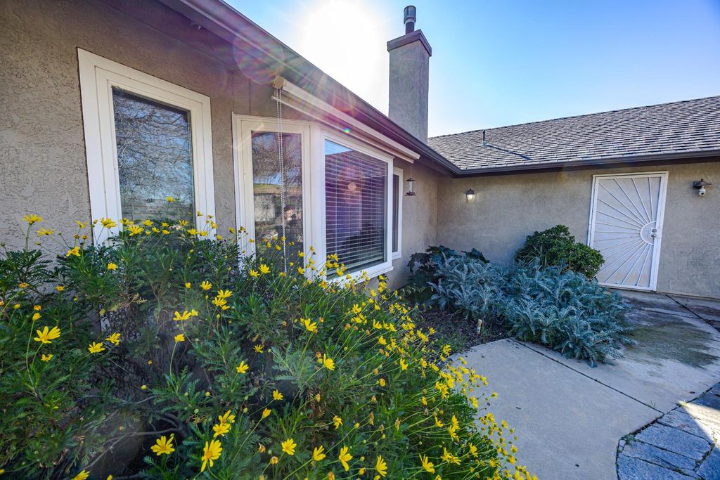 Image 62 of property listing at 41766 John Muir Drive, Coarsegold, CA 93614