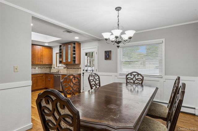 6 Rosewood Road, Rocky Point, NY 11778