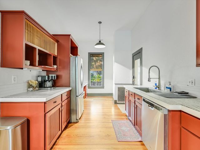 300 Garwood ST, Smithville, TX 78957