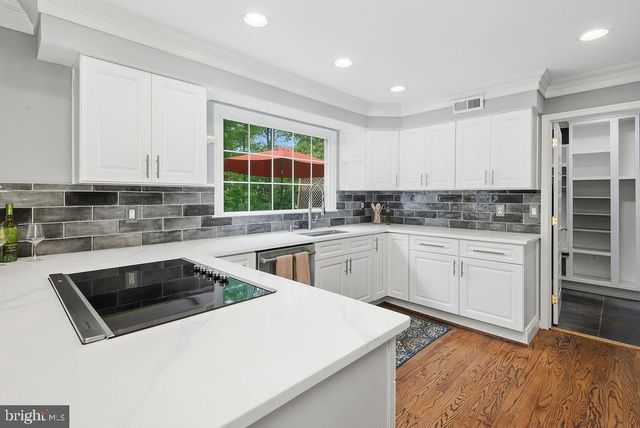 1210 CAMEO CT, Herndon, VA 20170