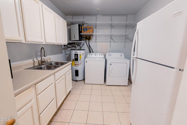 112 Rock Pointe Lane, Cary, NC 27513