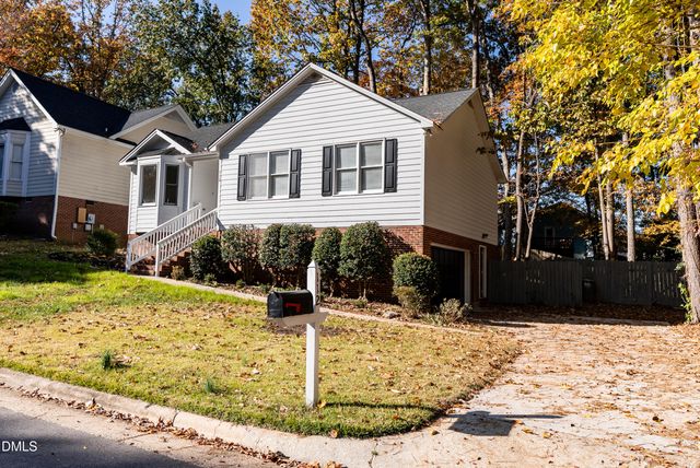 112 Rock Pointe Lane, Cary, NC 27513