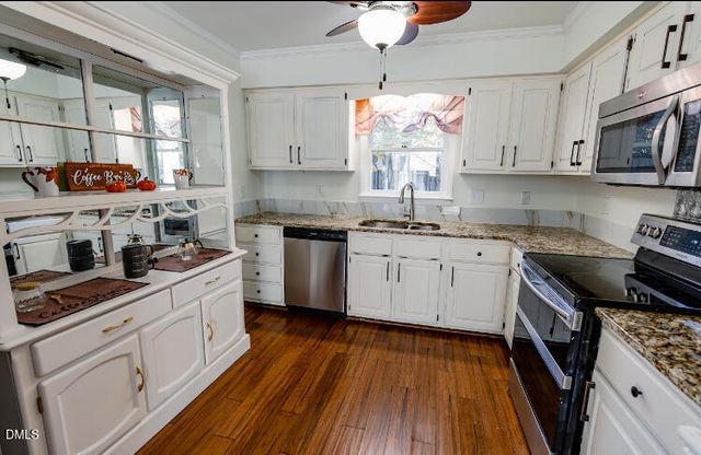 112 Rock Pointe Lane, Cary, NC 27513