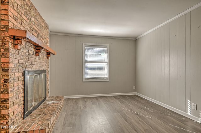 1003 Shamrock Drive, Jonesborough, TN 37659