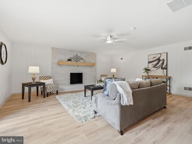 14007 FITZWATER DR, Nokesville, VA 20181