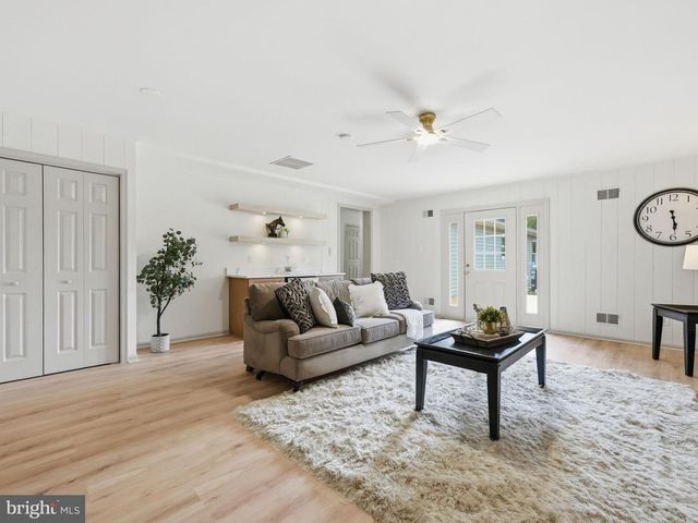 14007 FITZWATER DR, Nokesville, VA 20181