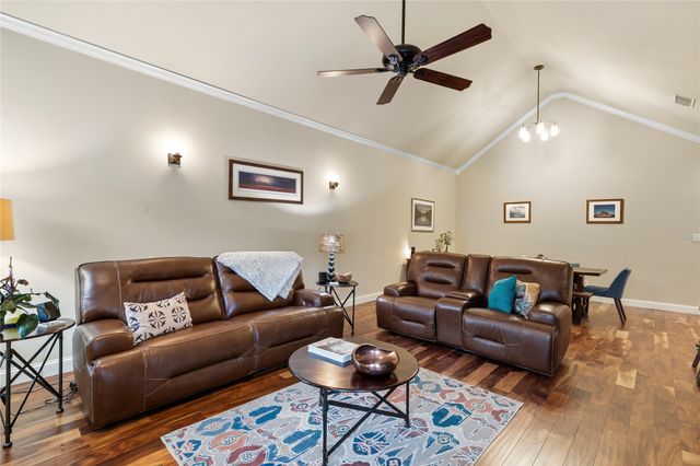 8824 Tudor Place, Dallas, TX 75228