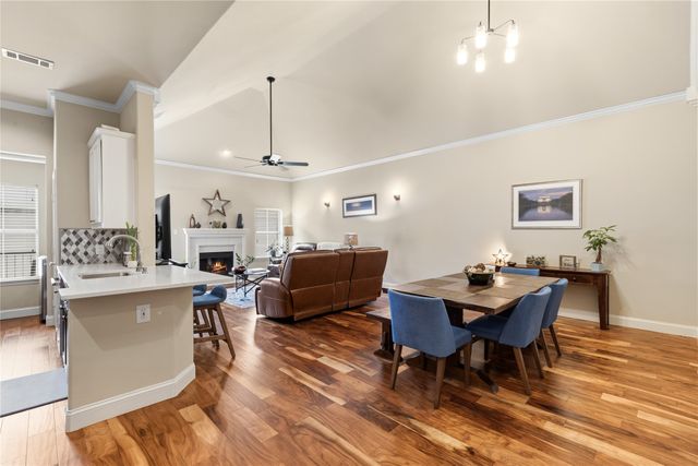8824 Tudor Place, Dallas, TX 75228