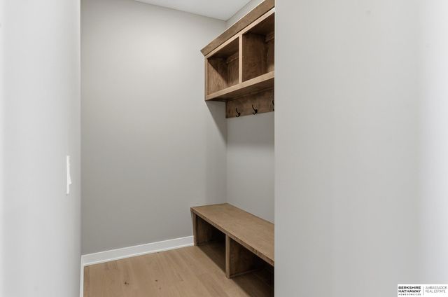 20152 T Street, Omaha, NE 68135