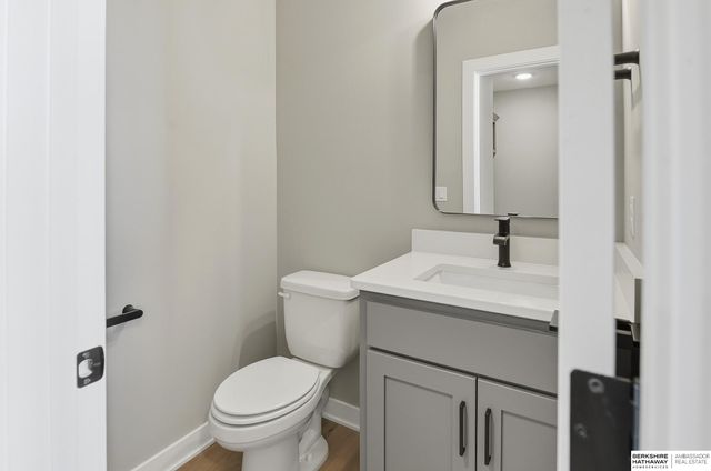 20152 T Street, Omaha, NE 68135